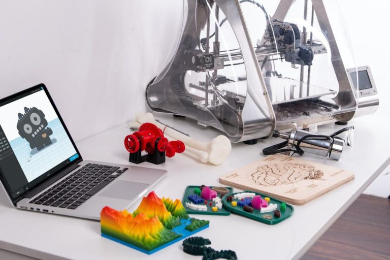 Jak druk 3D zmienił podejście do produkcji prototypów w przemyśle medycznym